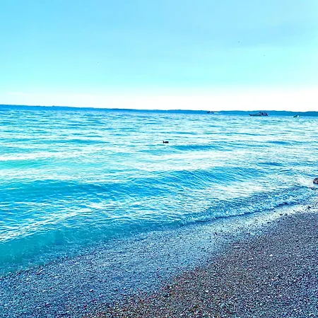 Stecla's House דירה גארדה